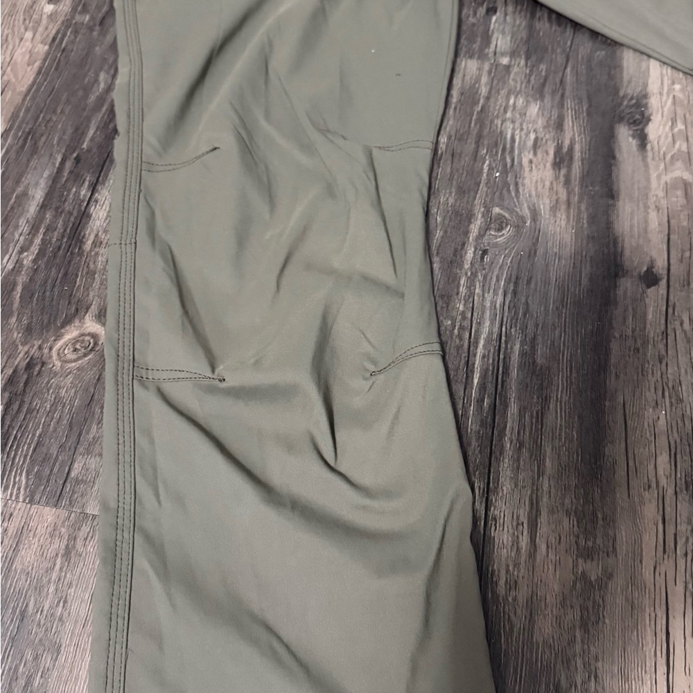 Men's Wrangler all terrain gear hiking pants water resistant, Earth Green - Picture 5 of 5